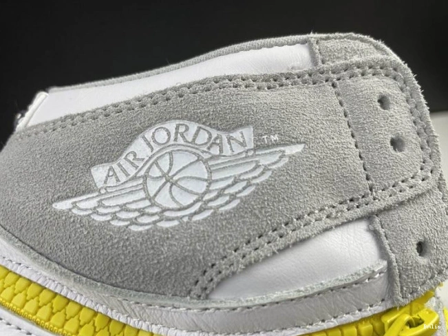 Bmlin Shoes High Switch CW6576-100 Air Jordan Light Smoke 1 0814
